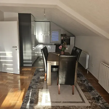 Apartman Sunny Nest *