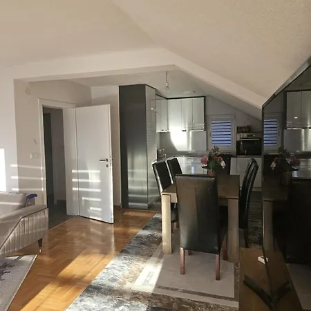 Sunny Nest Apartman